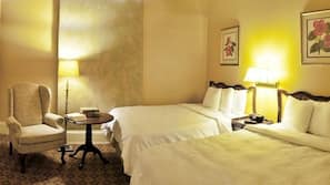 Premium bedding, in-room safe, desk, iron/ironing board