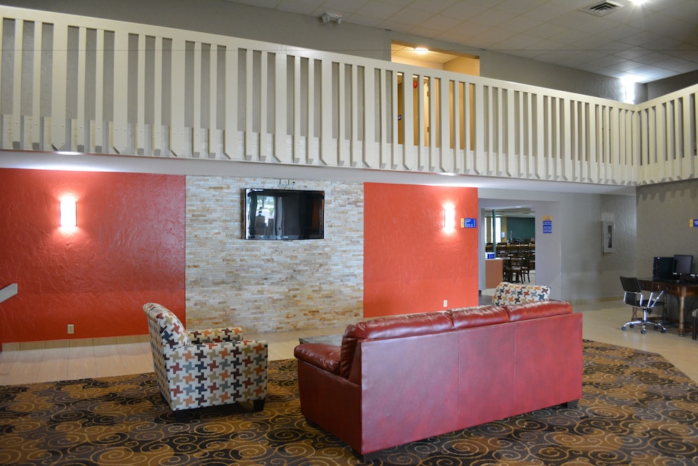 days inn by wyndham west des moines des moines room prices