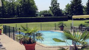 Piscine couverte, piscine extérieure (ouverte en saison)