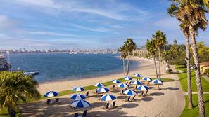 Private beach, free beach cabanas, sun-loungers, beach towels