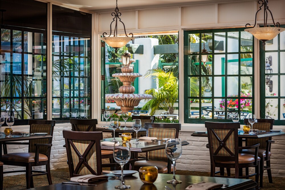 Breakfast area, Bahia Resort Hotel