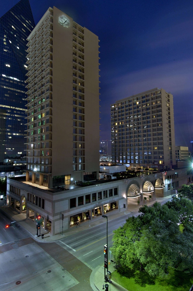 Fairmont Dallas in Dallas | Best Rates & Deals on Orbitz