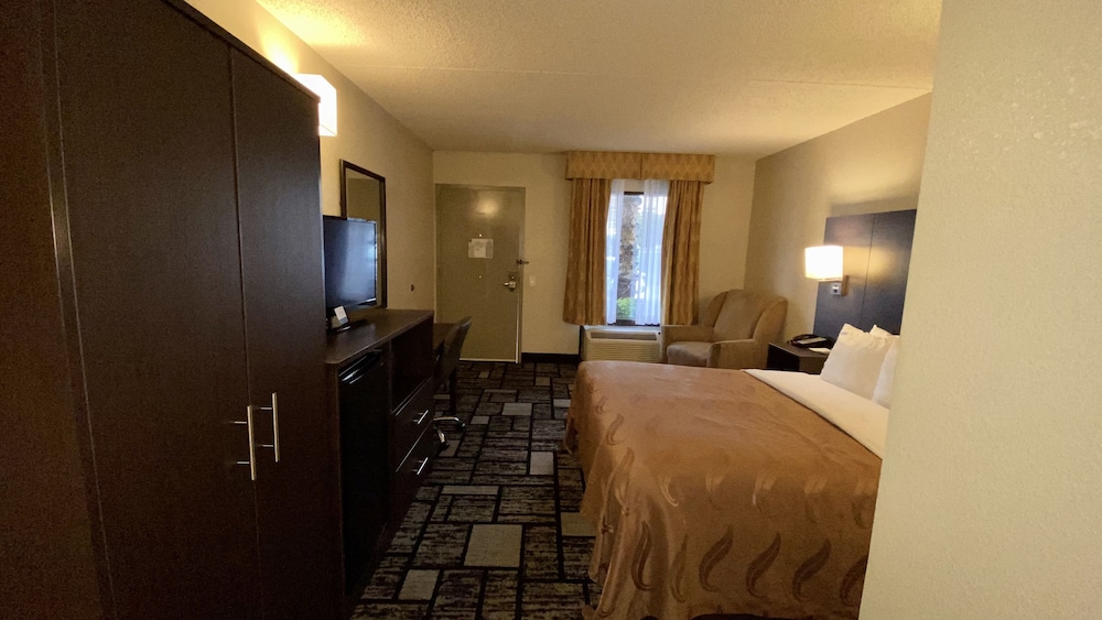 Quality Inn Riverside near UCR and Downtown