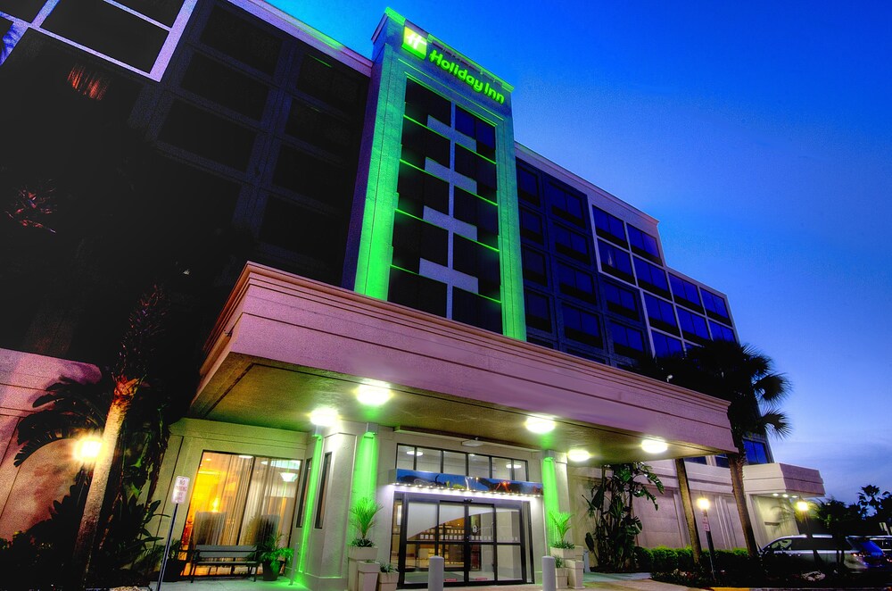 Holiday Inn Orlando East - UCF Area, an IHG Hotel