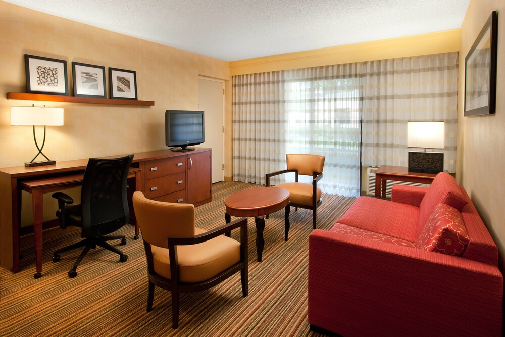 Courtyard by Marriott Sacramento Airport Natomas