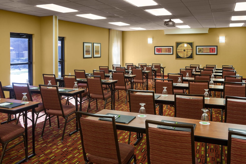 Courtyard by Marriott Sacramento Airport Natomas