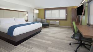 Desk, iron/ironing board, rollaway beds, free WiFi