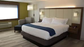 Desk, iron/ironing board, rollaway beds, free WiFi