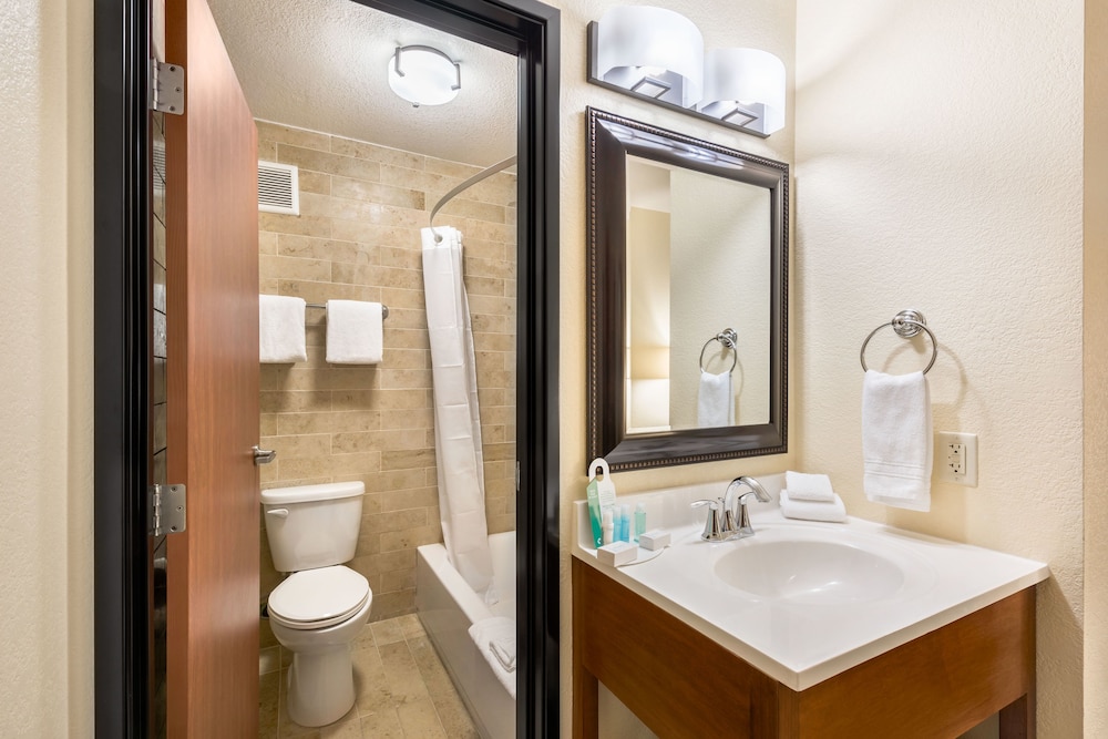 Bathroom, Ellis Island Hotel