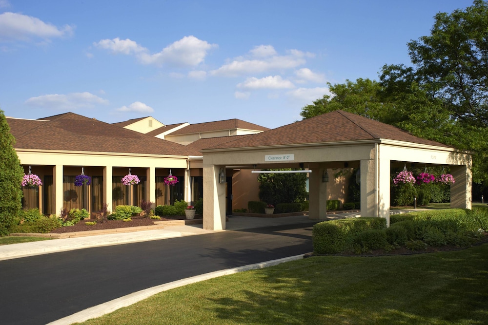 Courtyard detroit utica united states