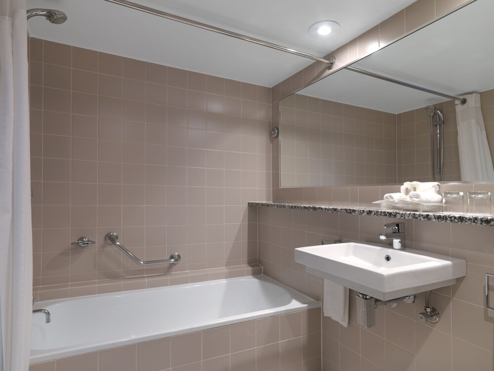 Holiday Inn Sydney Airport