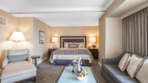 Premium bedding, pillowtop beds, in-room safe, desk