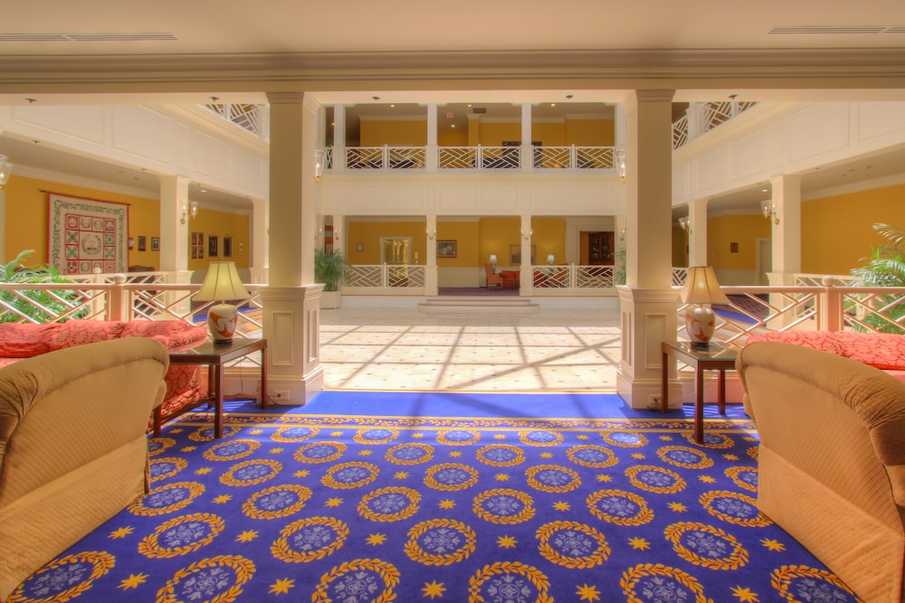 The Founders Inn And Spa Tapestry Collection By Hilton 2018 Room Courtyard View Featured Image Lobby
