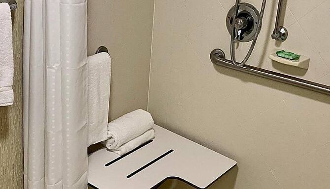 Holiday Inn Virginia Beach Norfolk Hotel Conference Center An Ihg Hotel In Virginia Beach Va Expedia Holiday Inn Virginia Beach Norfolk Hotel Conference Center An Ihg Hotel In Virginia Beach Va Expedia