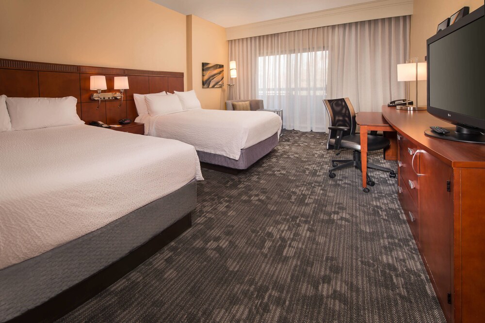 Courtyard by Marriott New Carrollton