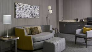 Premium bedding, pillowtop beds, desk, iron/ironing board