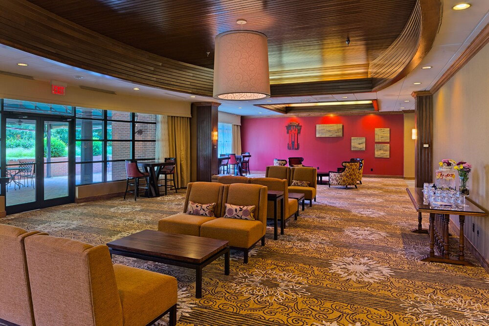 DoubleTree by Hilton Asheville - Biltmore