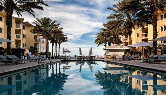 Edgewater Beach Hotel 2021 Room Prices Deals Reviews Expedia Edgewater Beach Hotel 2021 Room Prices