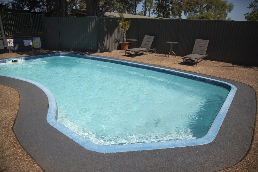 Bega Downs Motor Inn