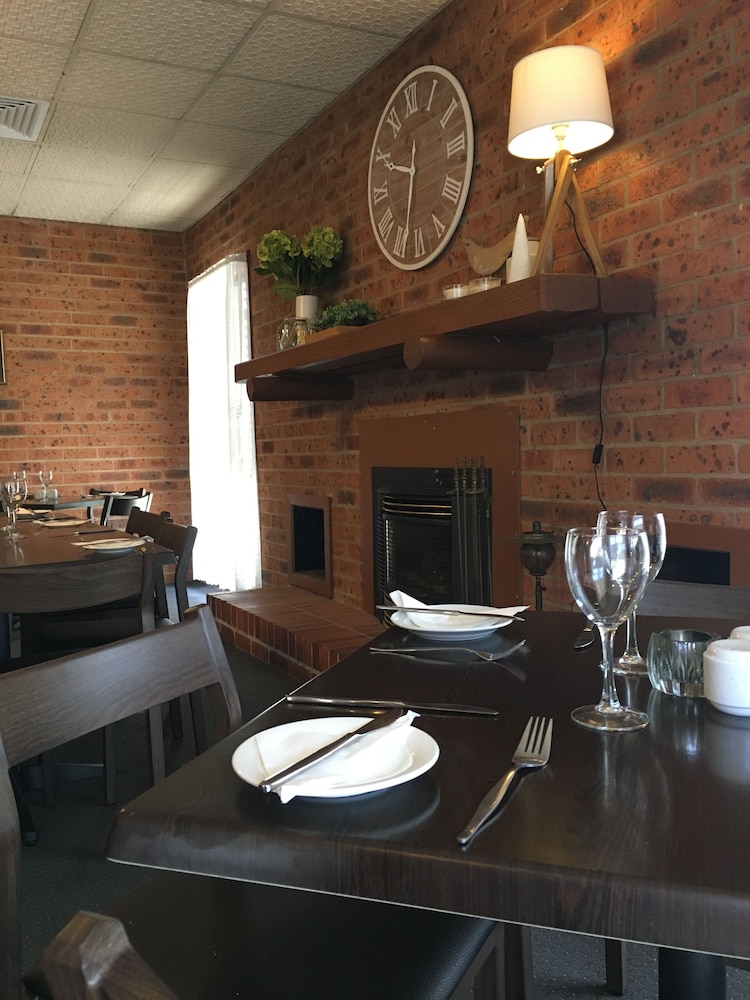 Bega Downs Motor Inn