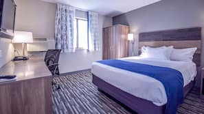 Premium bedding, blackout drapes, free cribs/infant beds, free WiFi