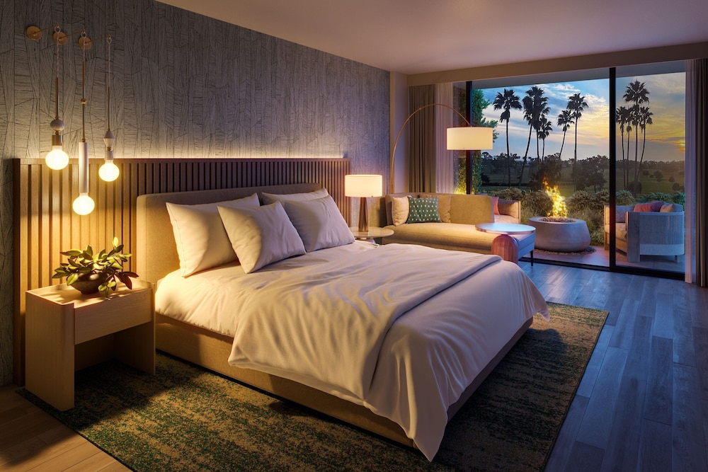 VEA Newport Beach, A Marriott Resort u0026 Spa in Newport Beach | Best Rates u0026  Deals on Orbitz