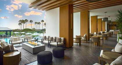 VEA Newport Beach, A Marriott Resort & Spa