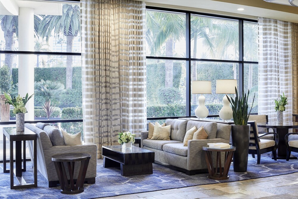 Newport Beach Marriott Hotel And Spa 2018 Room Prices 134 Deals Newport Beach Marriott Hotel And Spa 4 0 Out Of 5 Garden View Featured Image Lobby