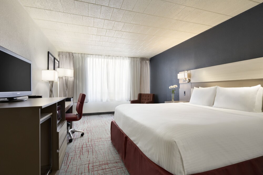 Ramada by Wyndham Beaver Falls