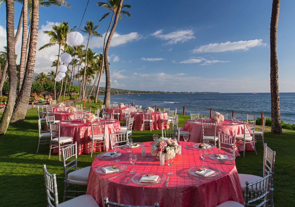 Outdoor wedding area, Hyatt Regency Maui Resort & Spa