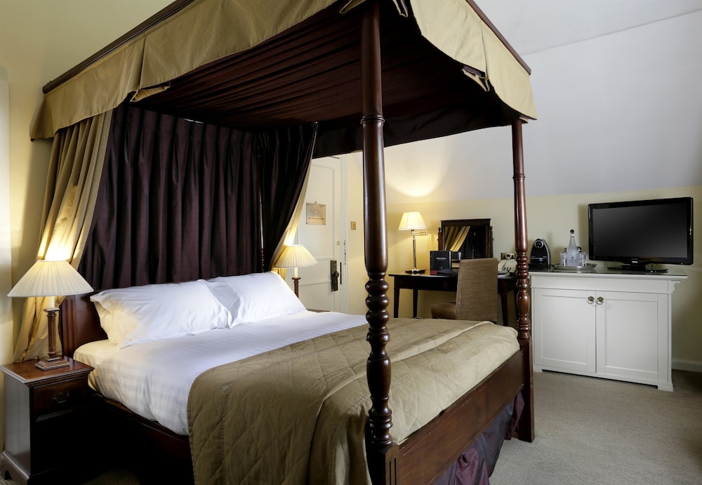 Macdonald Alveston Manor Hotel & Spa