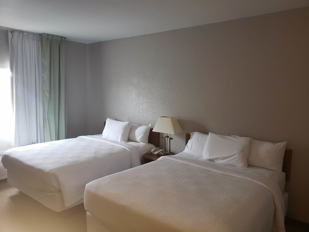 Room, Country Inn & Suites by Radisson, Fairview Heights, IL