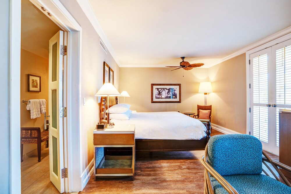 Pier House Resort & Spa