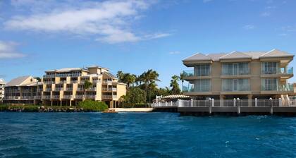 Pier House Resort & Spa
