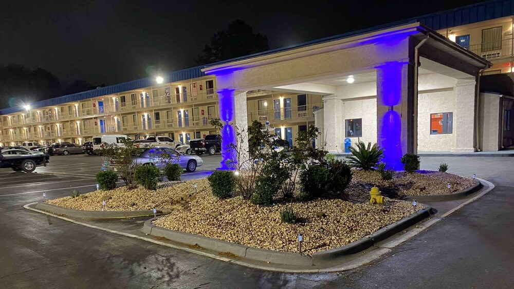 Motel 6 Pooler, GA - Savannah Airport