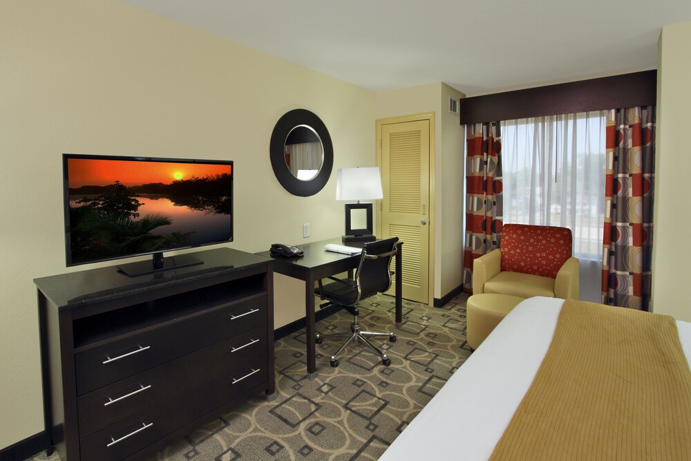 Holiday Inn Express Augusta Downtown, an IHG Hotel in Augusta Best