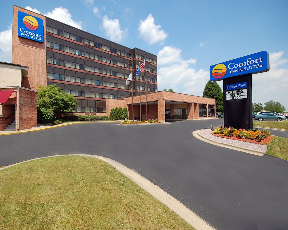 Comfort Inn & Suites Madison - Airport