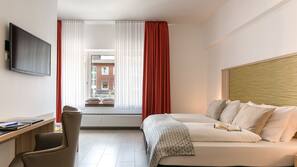 Allergikerbettwaren, Pillowtop-Betten, Zimmersafe, Schreibtisch