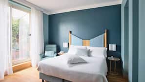 Hypo-allergenic bedding, free minibar items, in-room safe