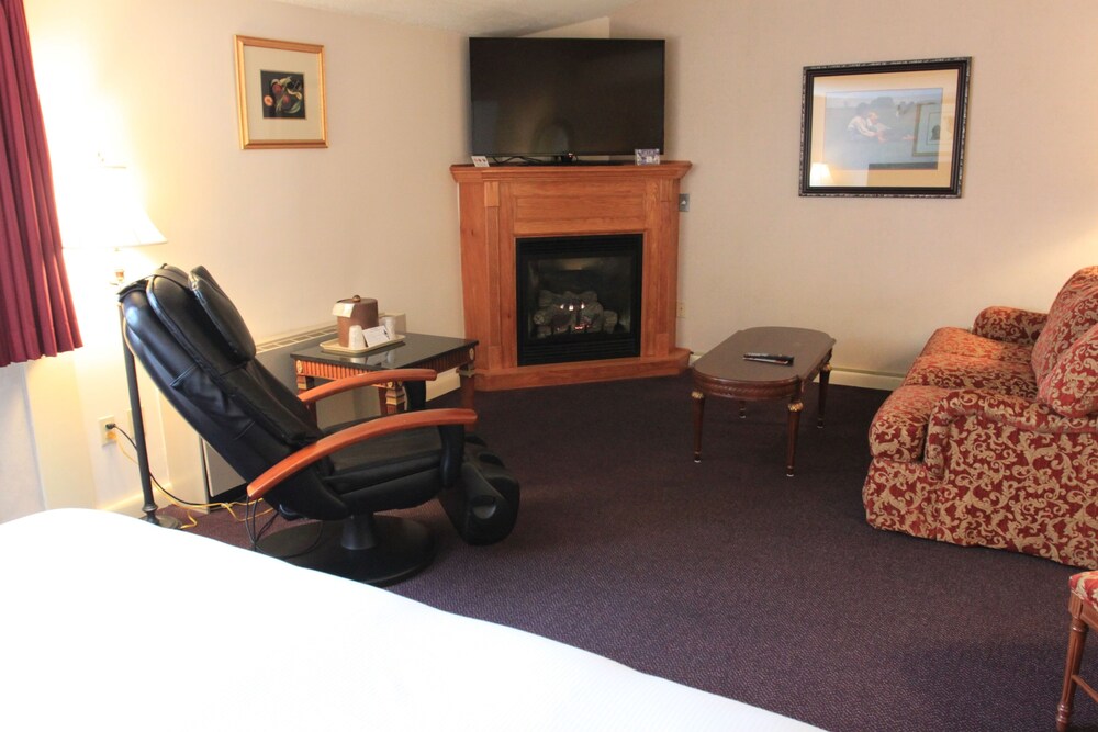 Fireside Inn & Suites Waterville