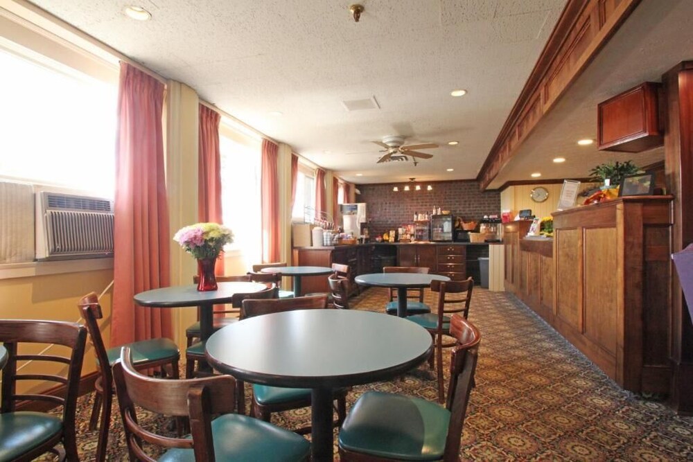 Fireside Inn & Suites Waterville