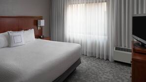 In-room safe, desk, iron/ironing board, free WiFi