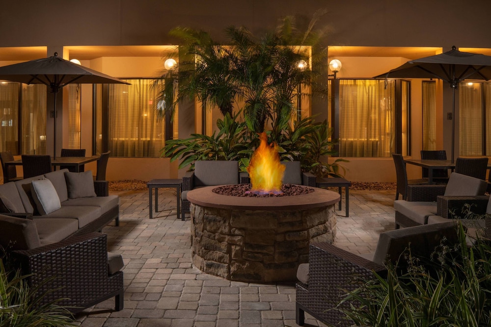 Courtyard by Marriott Jacksonville at Mayo Clinic Campus/Beaches