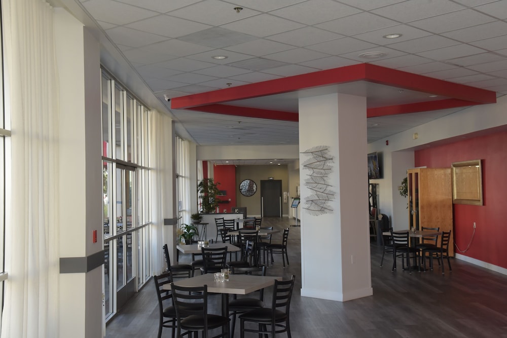 Restaurant, Ramada by Wyndham San Diego National City