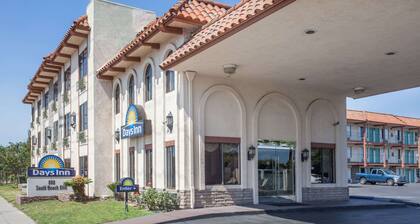 Days Inn by Wyndham Anaheim Near the Park