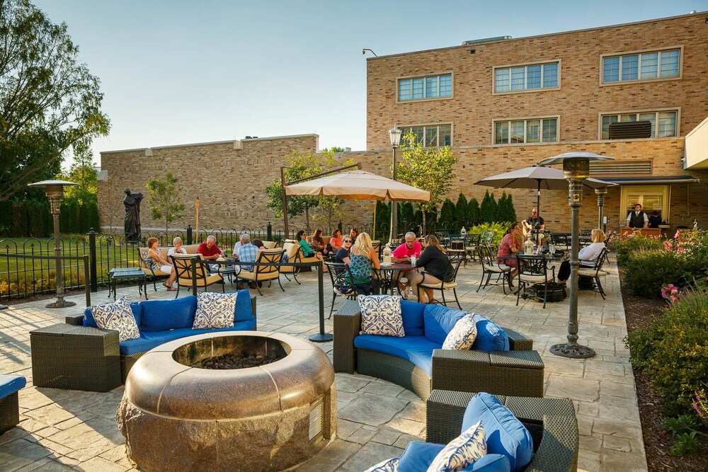 Morris Inn, South Bend Room Prices & Reviews Travelocity