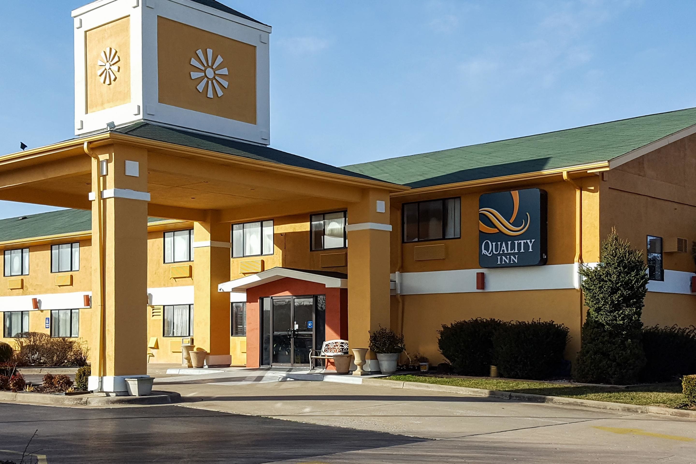 Quality Inn in Ozark, United States