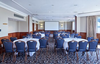 Leonardo Royal Southampton Grand Harbour Reviews Photos Rates Ebookers Com