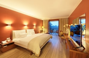 Superior Double Room | In-room safe, individually decorated, desk, laptop workspace