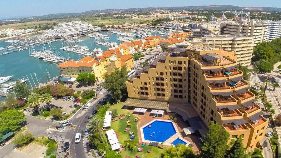 Dom Pedro Marina